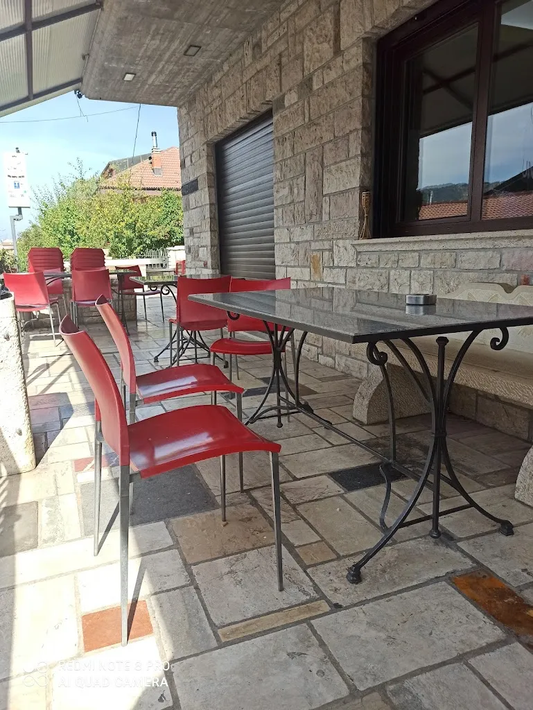 Uno Dopo L'Altro restaurant in Castelpizzuto