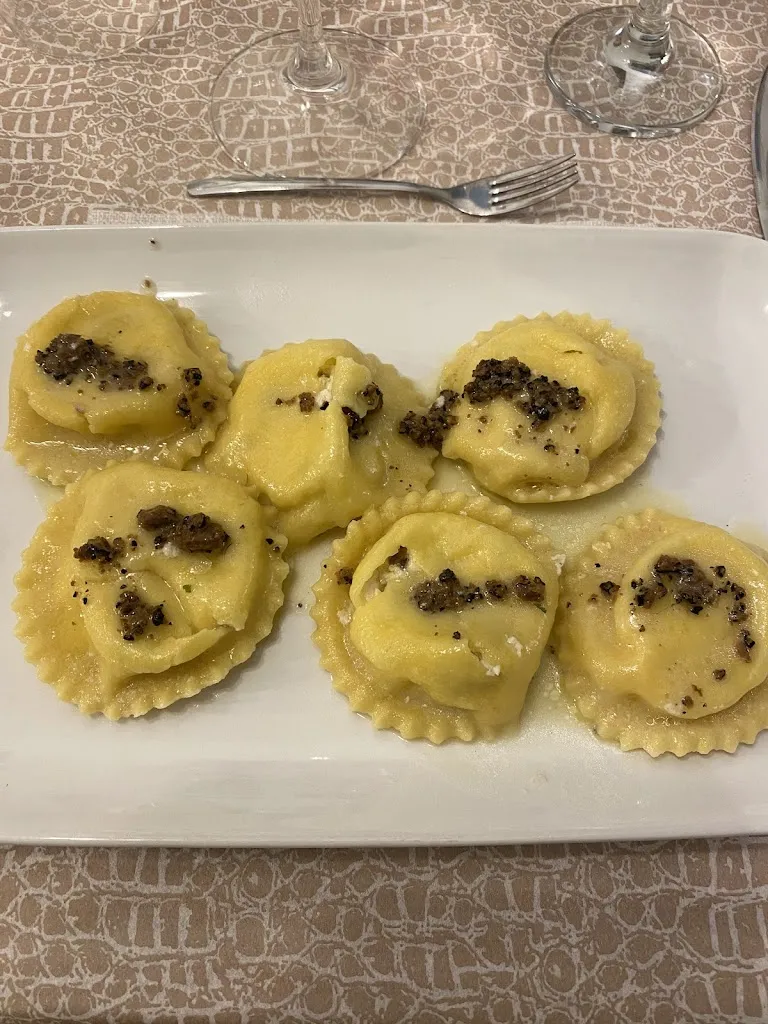 Luciana Giancristofaro_Donna Carmela_Castelpizzuto_review