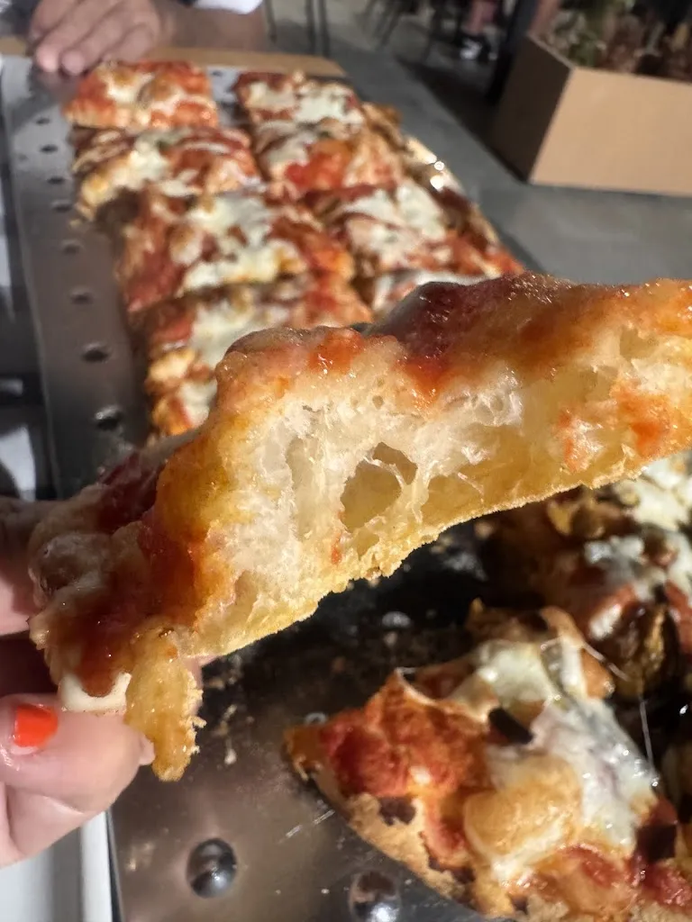 Antonietta La Torre_Madre Pizza_Campomarino_review