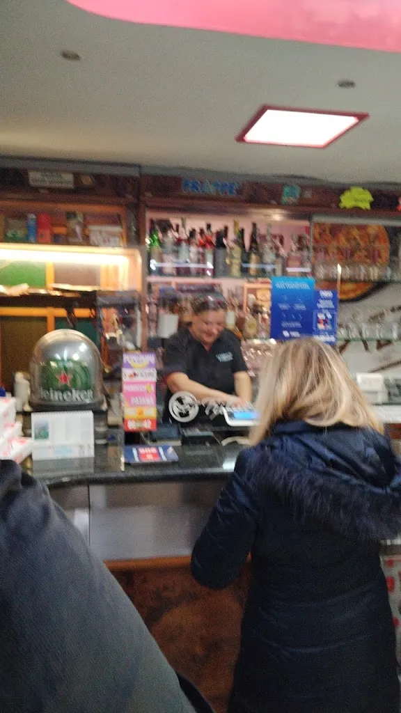 Iliana Borisova_Bar Pizzeria Trilussa_Campomarino_review