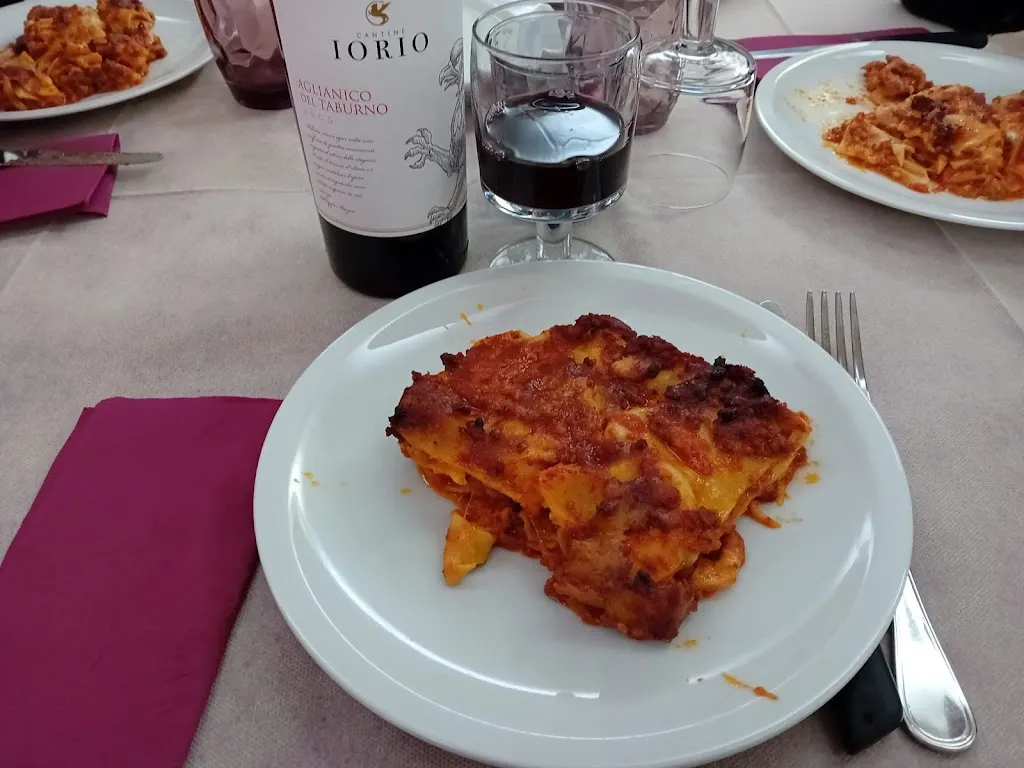 Maria De Monte_Locanda Macchie Rosse_Castelpetroso_recensione