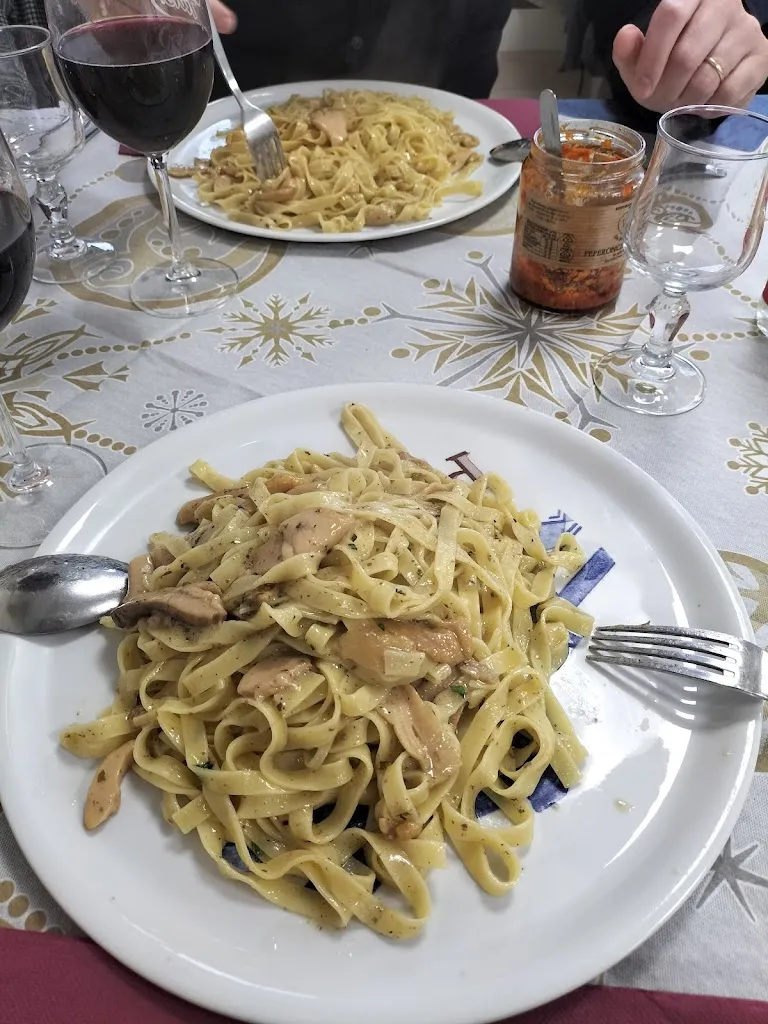 Menu_Bar La Taverna...snack bar...ristoro...gelati..panini_Castelpetroso_image_6