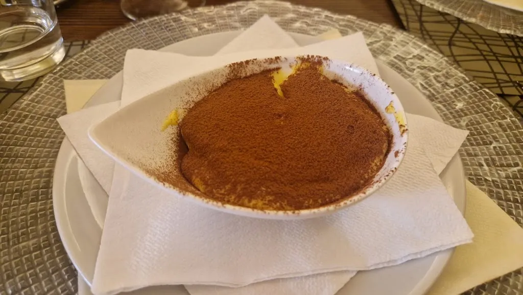 Pariz_Castelpetroso_Castelpetroso_review