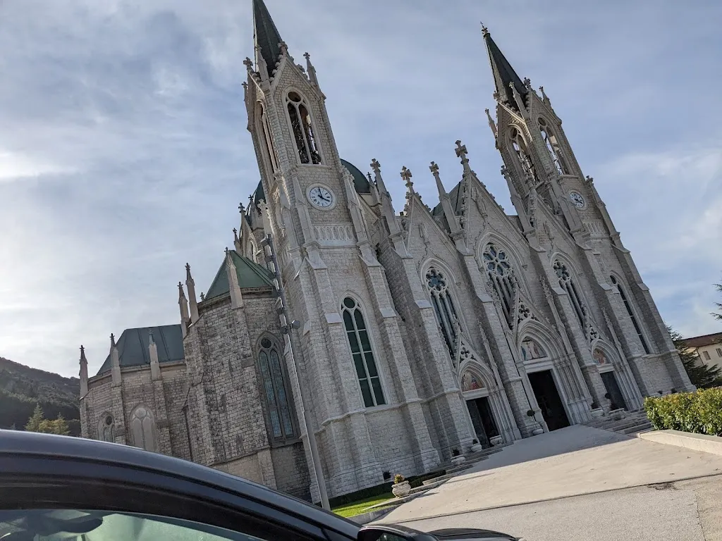 Philomena D'Aloia_Basilica of Saint Mary of Sorrow 'Minore'_Castelpetroso_review