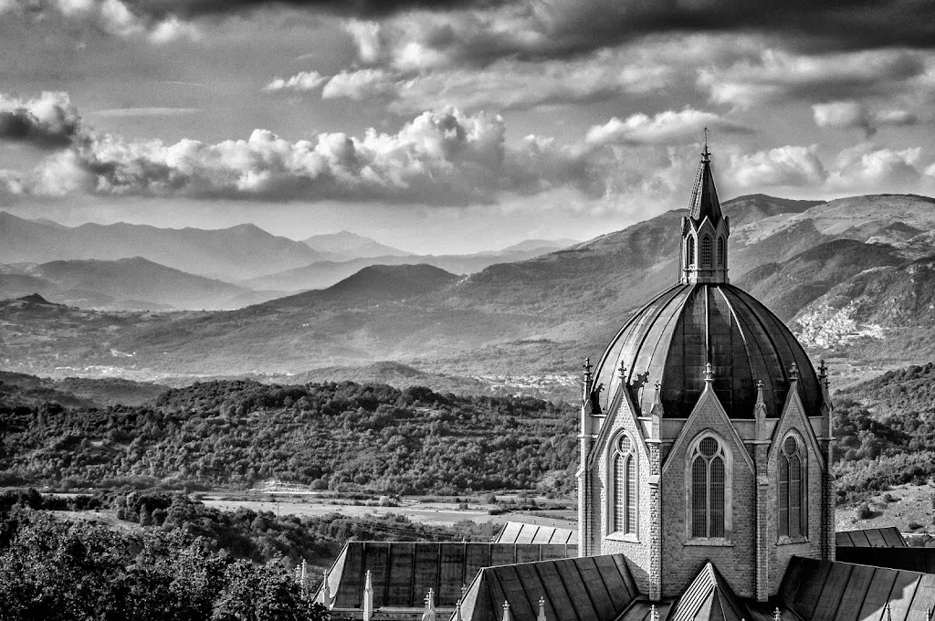 Basilica of Saint Mary of Sorrow 'Minore' restaurant in Castelpetroso