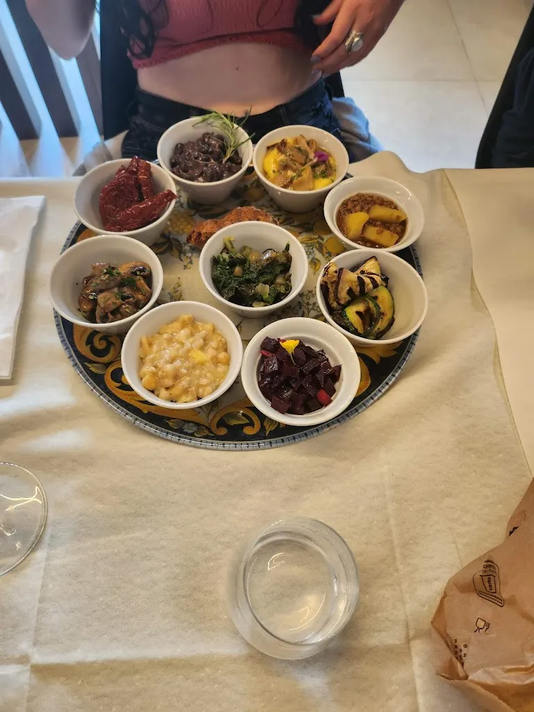 Erica Lee_Il Laghetto_Castelpetroso_review