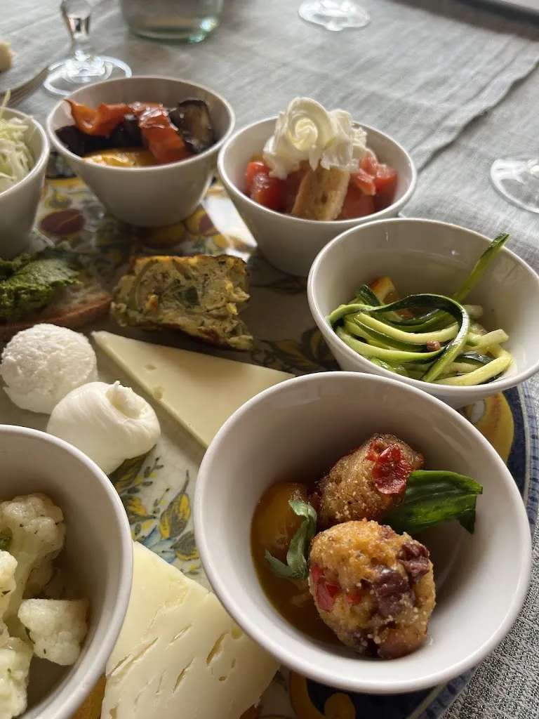 Angela Smisek_Il Laghetto_Castelpetroso_review