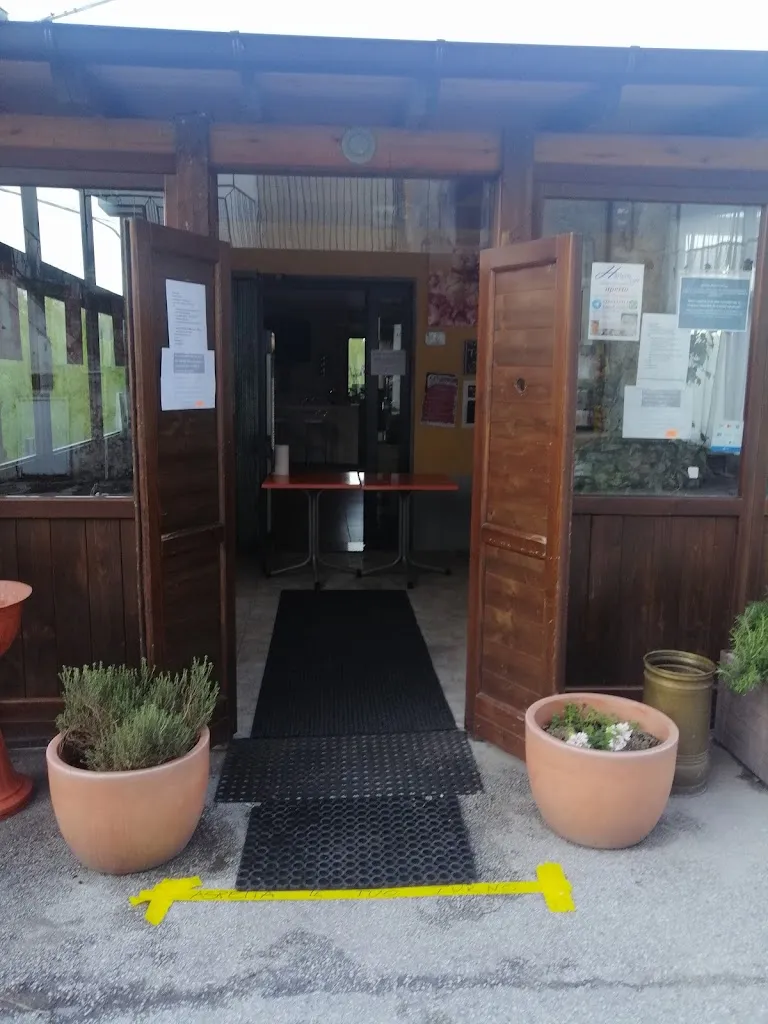 Harlem Cafè restaurant in Cerro al Volturno