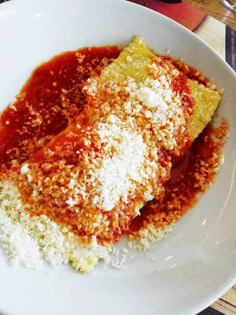 Booshra Nasri_Volturno Ristorante e Bar_Colli a Volturno_review