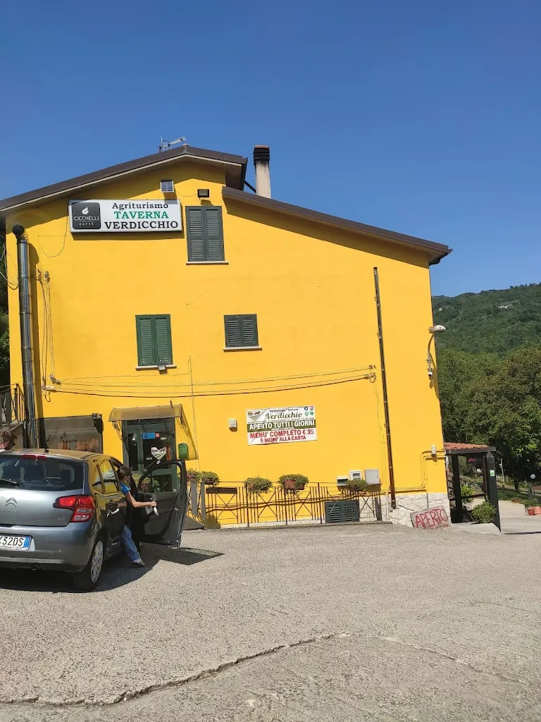 Marco S._Agriturismo Taverna Verdicchio_Colli a Volturno_review