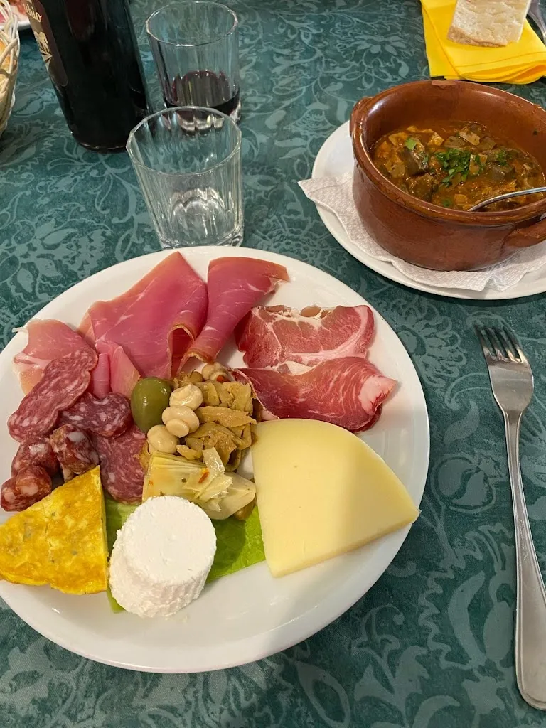 Dora Russo_Agriturismo Taverna Verdicchio_Colli a Volturno_review