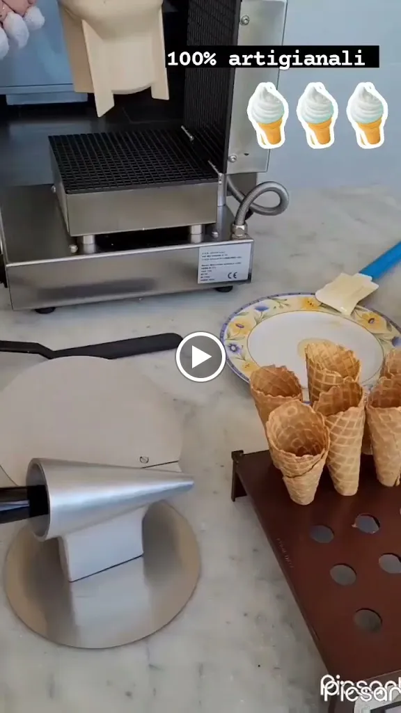 Gelateria Italia & Pasticceria Magnolia restaurant in Fossalto