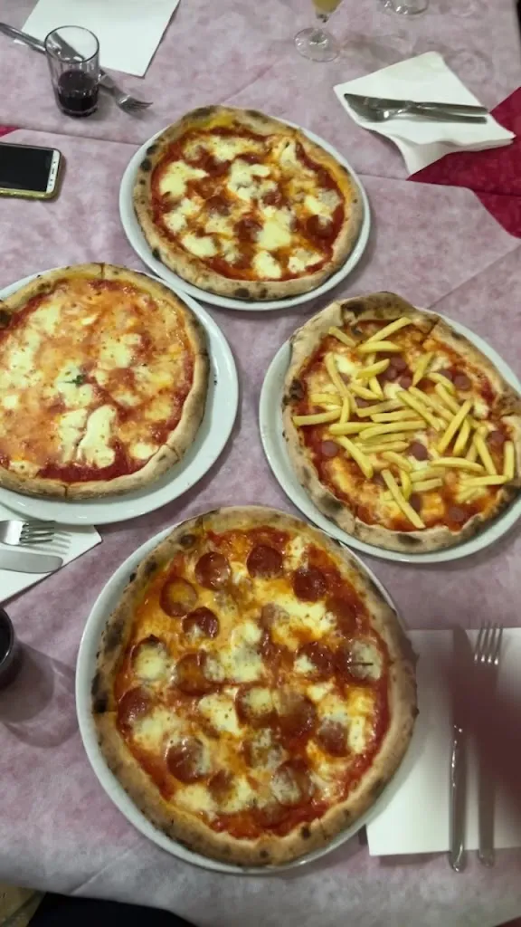 Mónica Castro Paz_Bar Ristorante Pizzeria 