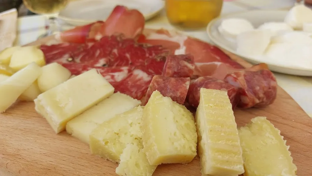 Veronika Kostyunina_Bar Trattoria La Taverna_Frosolone_review