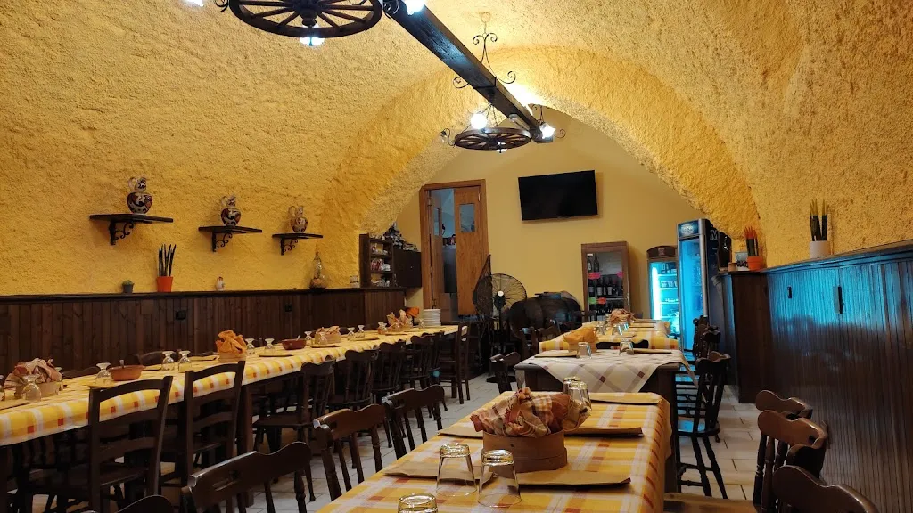 Bar Trattoria La Taverna_Frosolone_slider_image_1