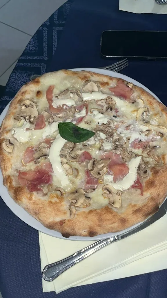 GIUSEPPE miozza_Ristorante Pizzeria La Pingera_Gildone_review