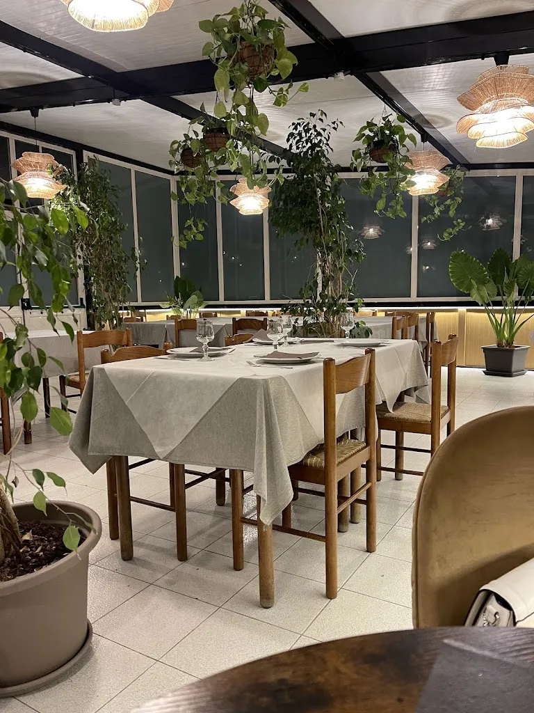 Peppì Braceria e Pizzeria restaurant in Macchiagodena