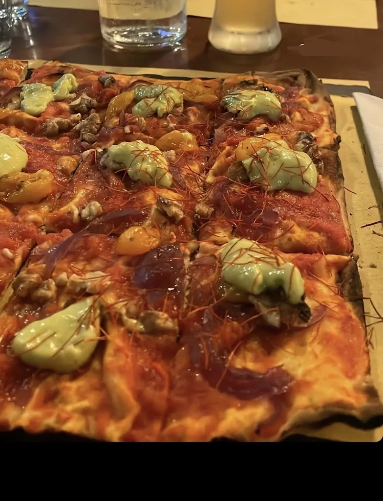 Erika De Angelis_Revolution Fast Food Gourmet_Larino_review