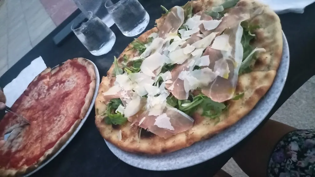 Ristorante pizzeria Il Grifone_Montecilfone_slider_image_1