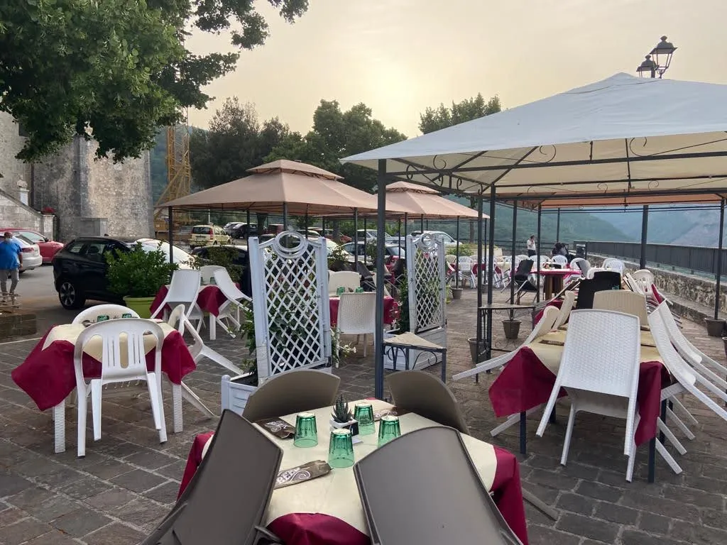 Belvedere Caffè_Montaquila_slider_image_1