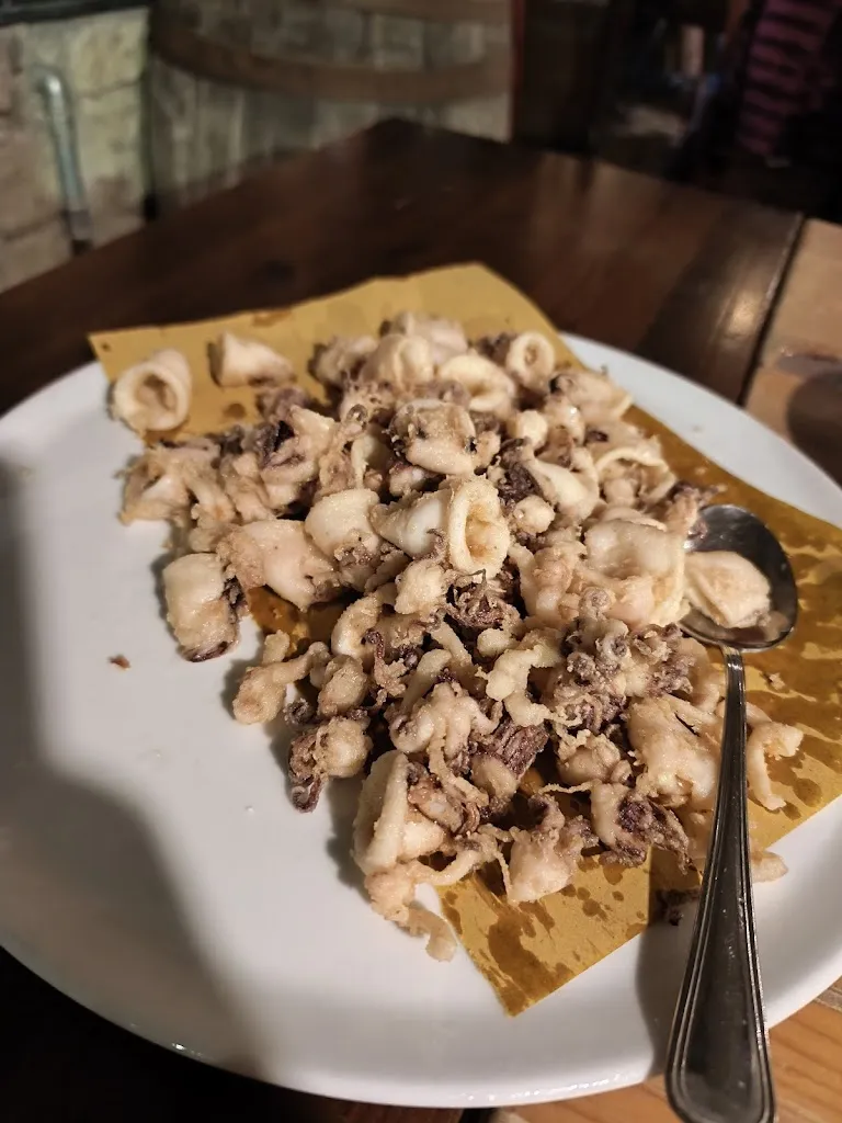 Gianluca M_bar_roxy_pizzera_Montenero Val Cocchiara_review