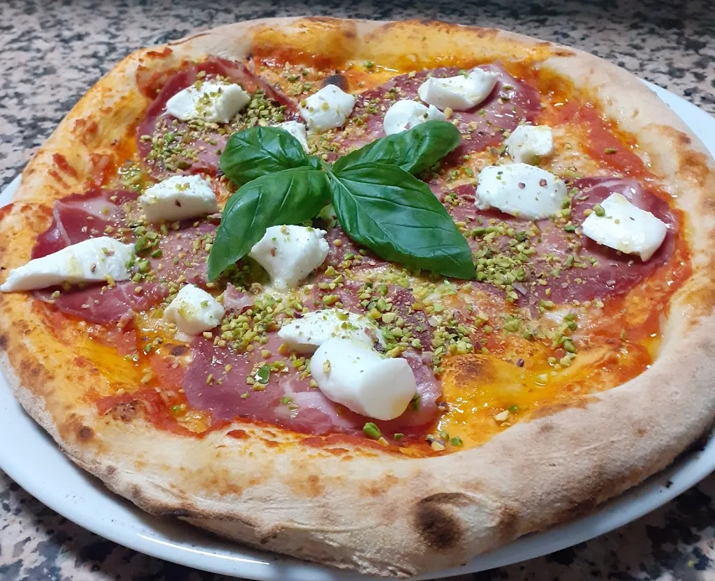 Menu_Pizz & Love_Castellaneta_image_2