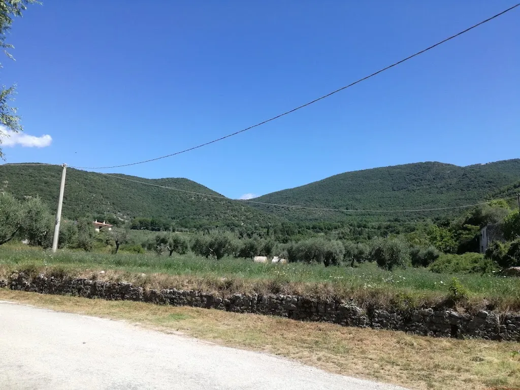 Sorgente Capotrio Area Pic Nic_Monteroduni_slider_image_2