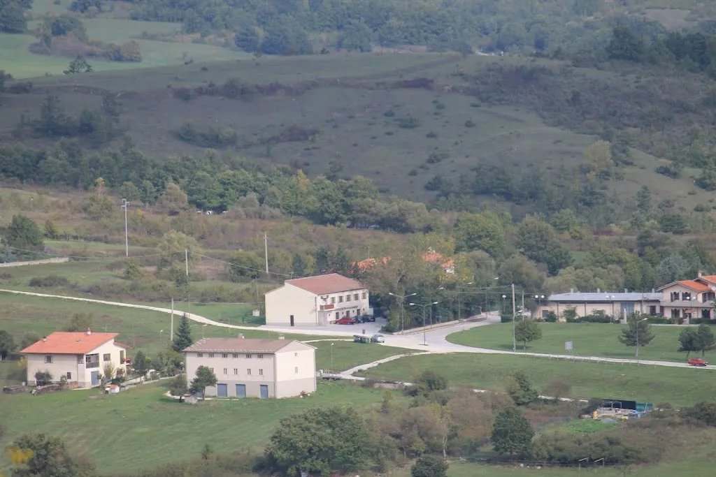 Hotel B&B Ristorante La Cona restaurant in Pescolanciano