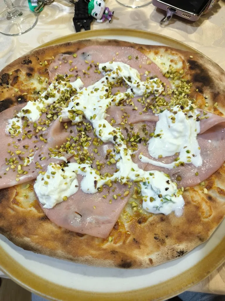 Michele Lorenzo Patricelli_Ristorante la Rondine_Pietracatella_review