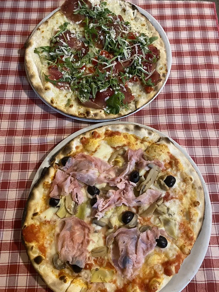 Zora Belkova_Il Pizzone Rosticceria_Pizzone_recensione