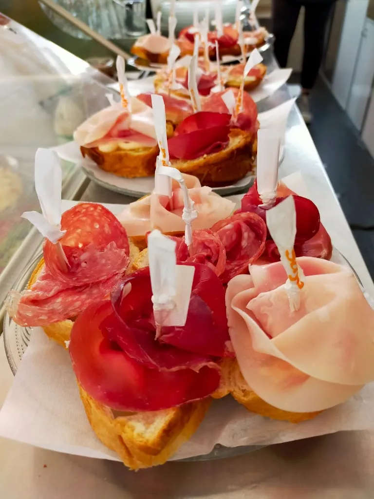 Il Faro Bar Restaurant Bistrot_Petacciato_slider_image_3