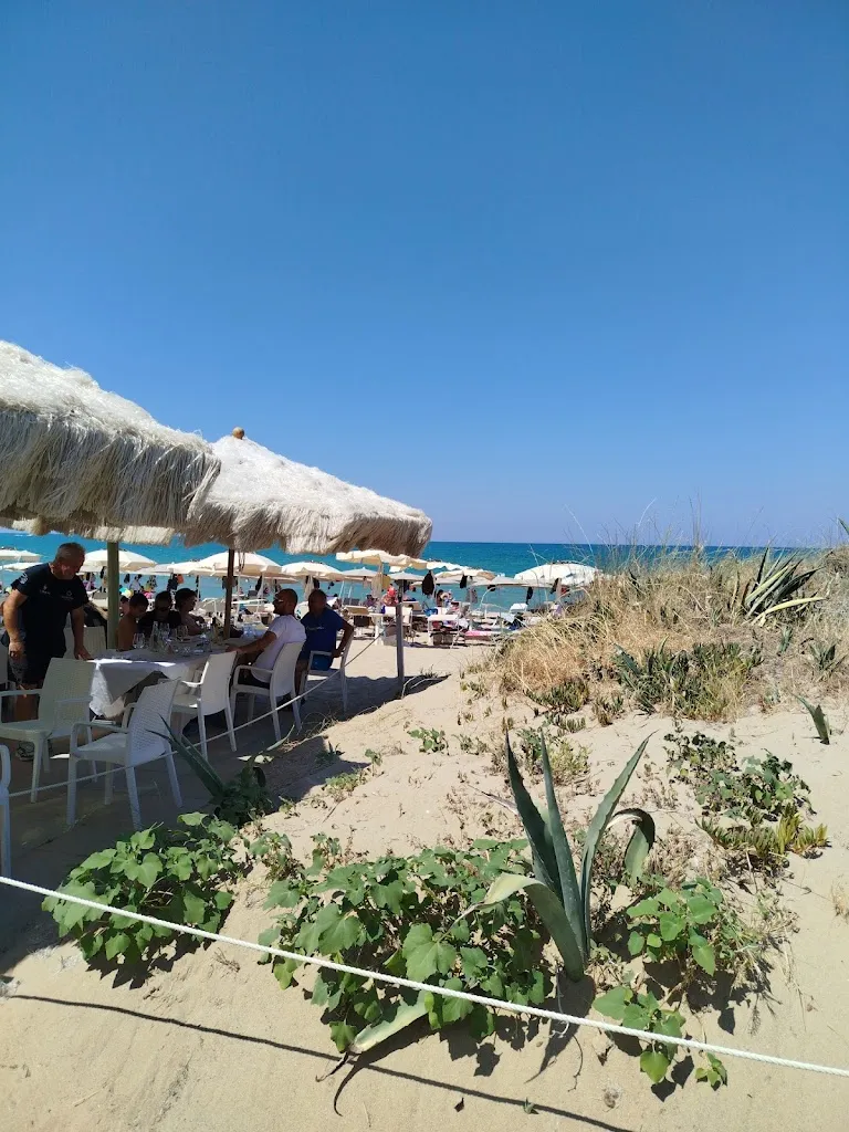 Pasquale Commatteo_La Risacca_Petacciato_review