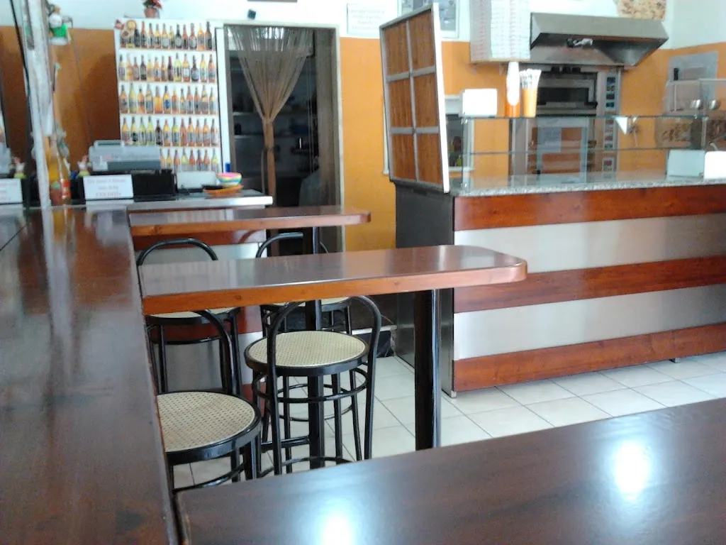 Pizzeria Arcobaleno restaurant in Castellaneta