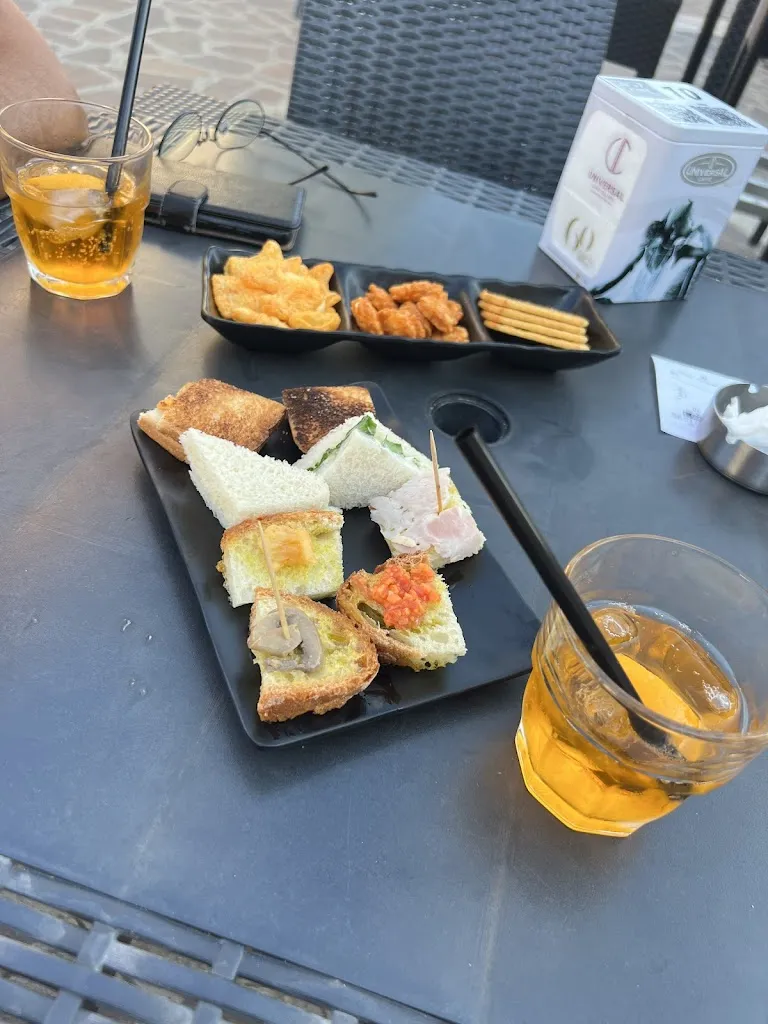 46 9 cafè_Petacciato_slider_image_3