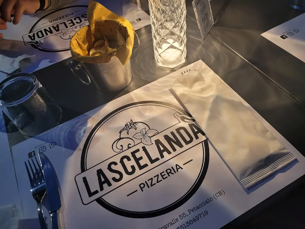 Pizzeria Lascelandà_Petacciato_slider_image_3