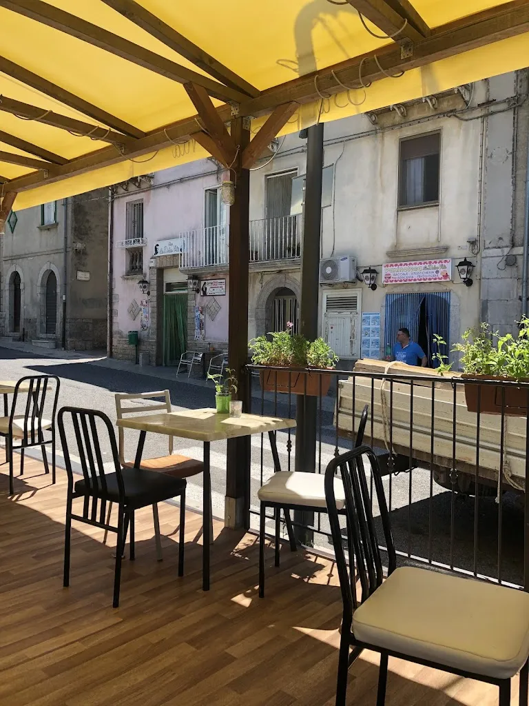 Trattoria La Dolce Vita restaurant in Riccia