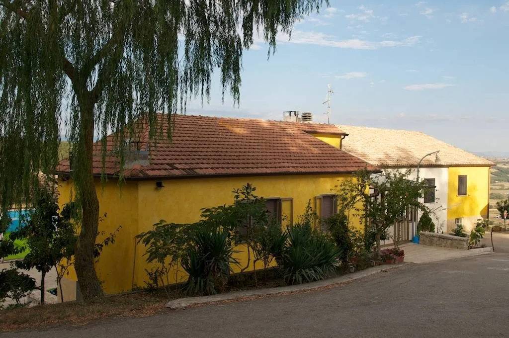 Artemide_Riccia_slider_image_3