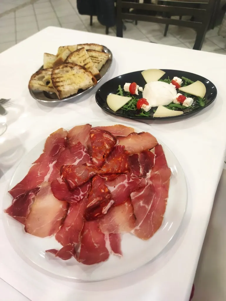 Ristorante Pizzeria Canneto_Roccavivara_slider_image_3