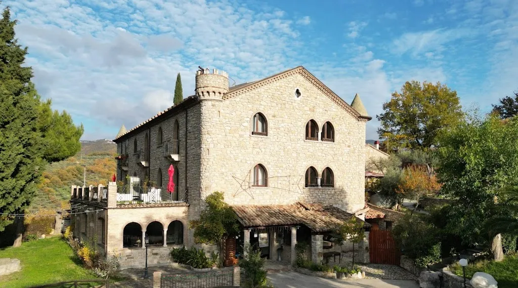 Hotel Lo Smeraldo_Roccavivara_slider_image_1