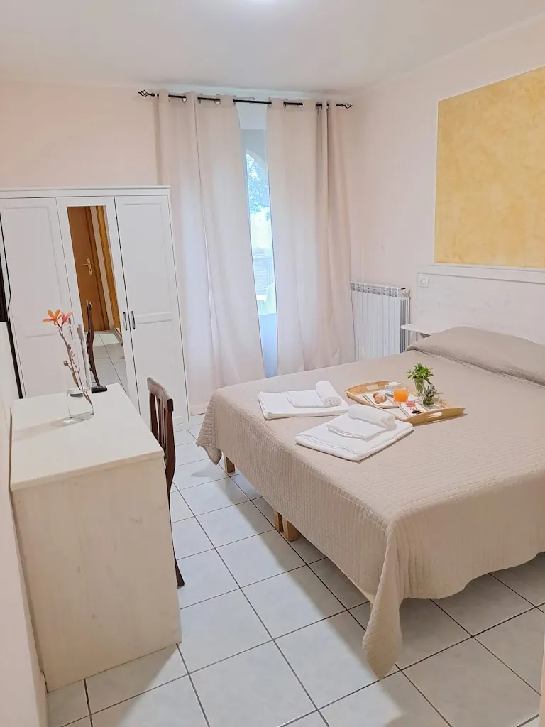 Hotel Lo Smeraldo_Roccavivara_slider_image_3