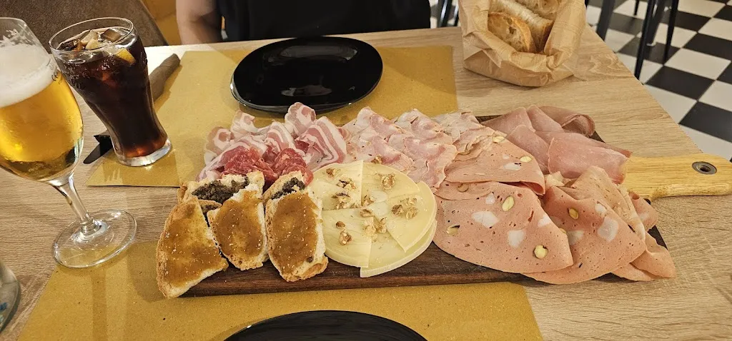 Menu_Seasons break and wine bar_Spinete_image_4