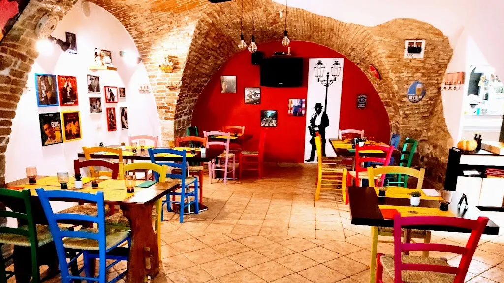 Pizzeria da ROMANO (pizza al taglio) Santa Croce di Magliano restaurant in Santa Croce di Magliano