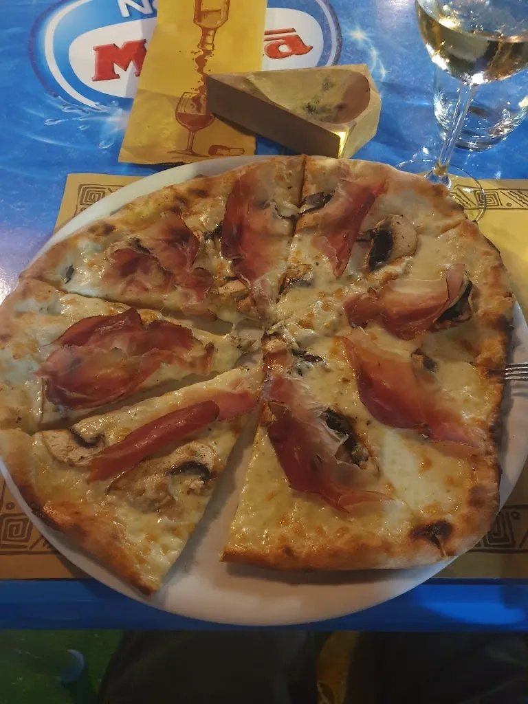 Will Mommersteeg_Sweet Dream Pizzeria-Ristorante_Santa Croce di Magliano_review