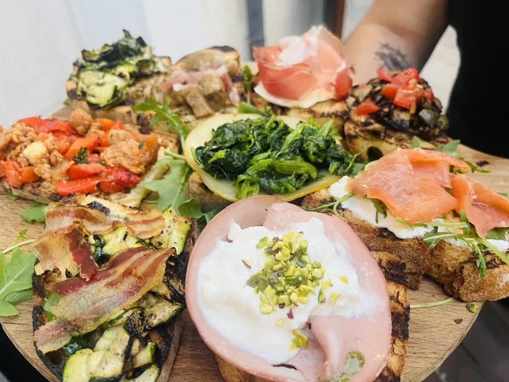 L'Aurora pizzeria ristorante_Ururi_slider_image_2