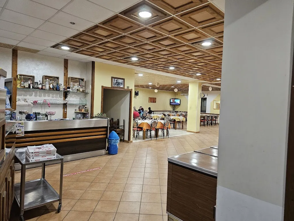 Bar Trattoria Al Cigno restaurant in Ururi