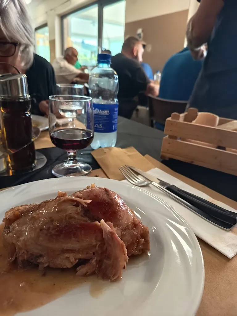 trattoria da Maurizio_Agliano_slider_image_2