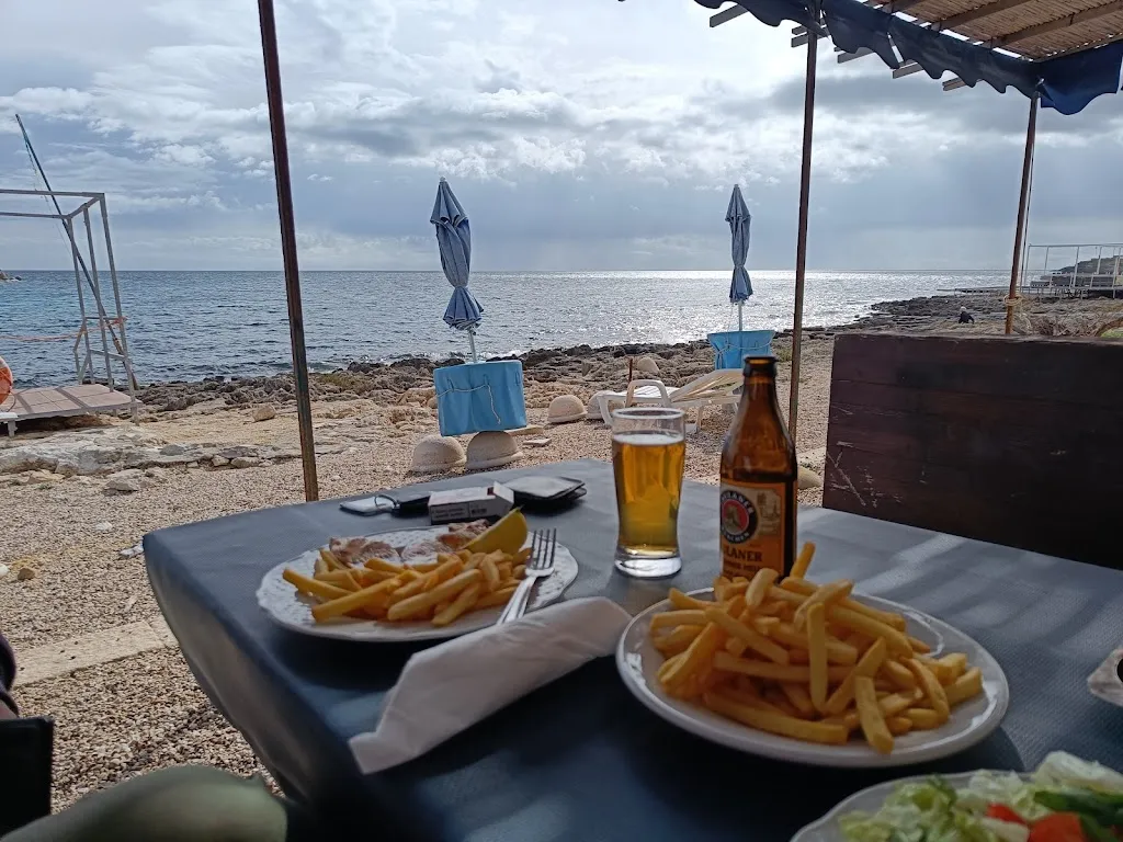 R Z_Lupo di Mare_Castrignano del Capo_review