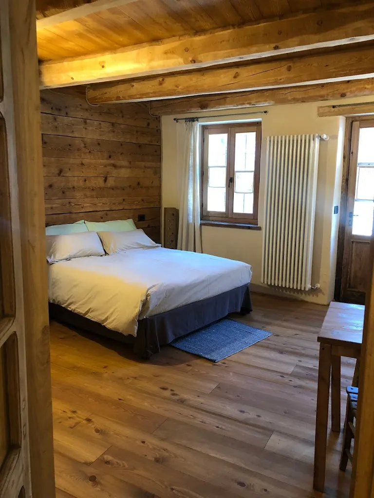 B&B Al Torch restaurant in Acceglio