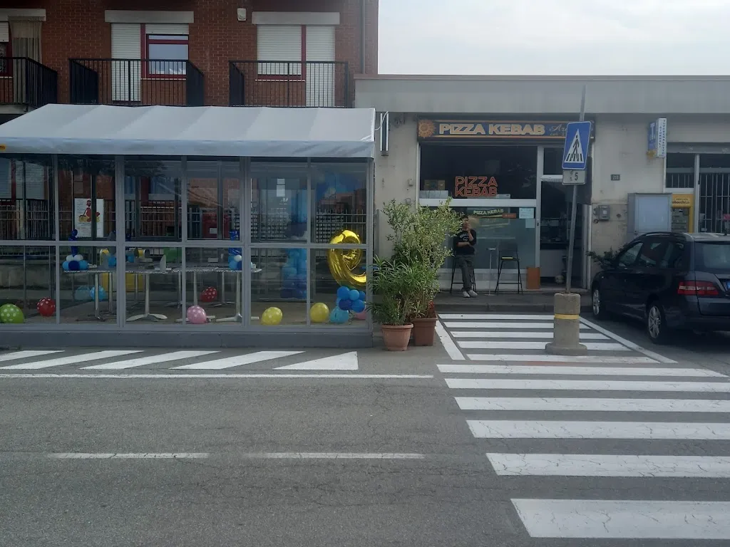 Pizzeria arabesco restaurant in Airasca