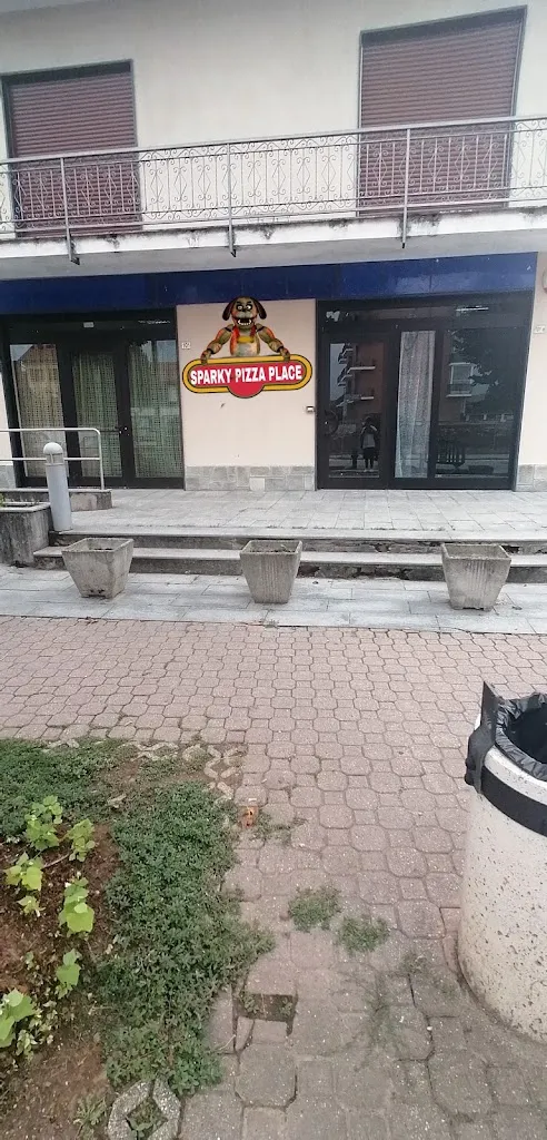 Sparky pizza place restaurant in Airasca